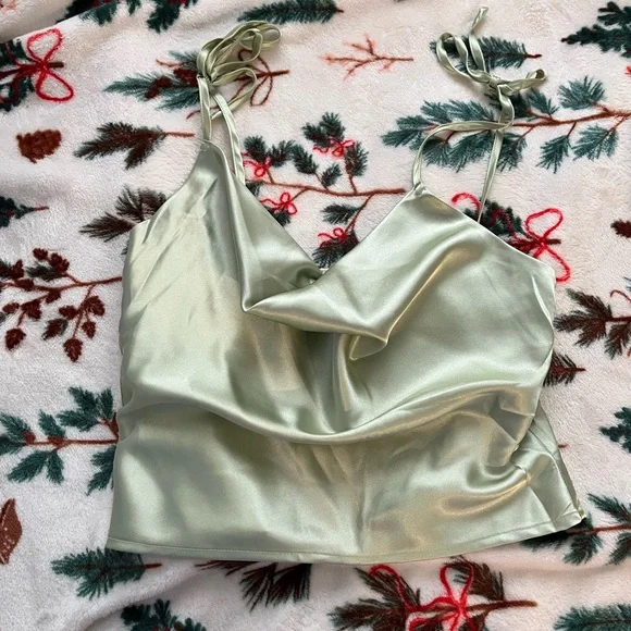 Top - Picture 1 of 3